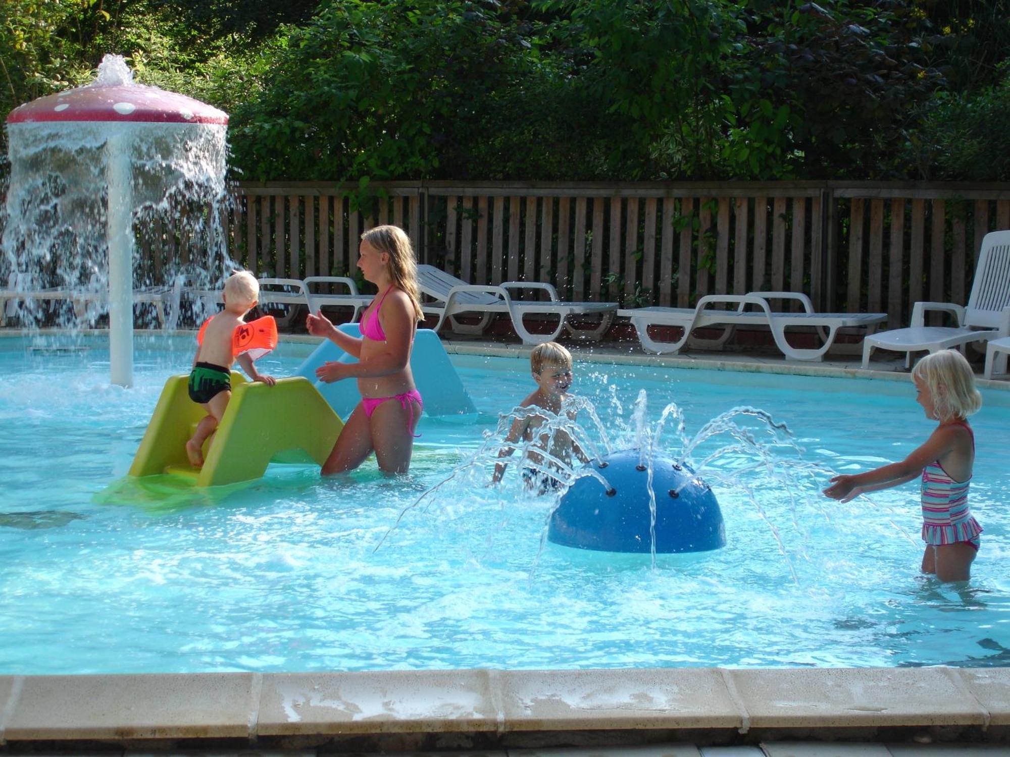 Camping Le Val De Trie Behen Luaran gambar