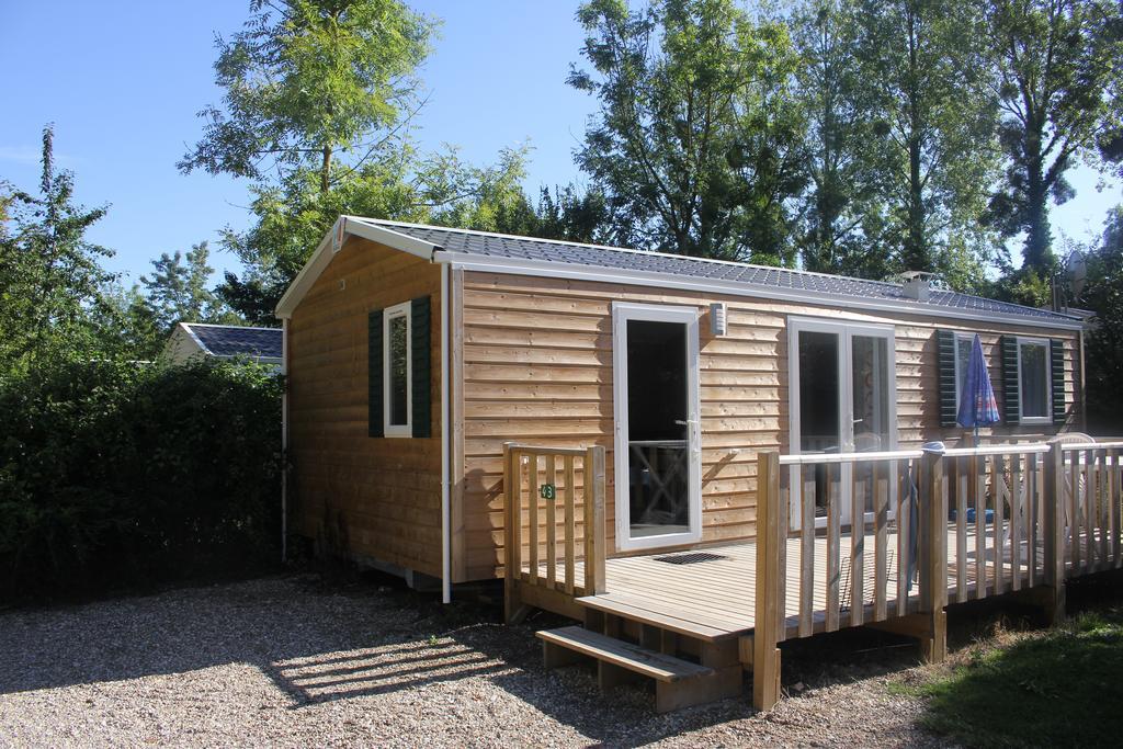 Camping Le Val De Trie Behen Luaran gambar