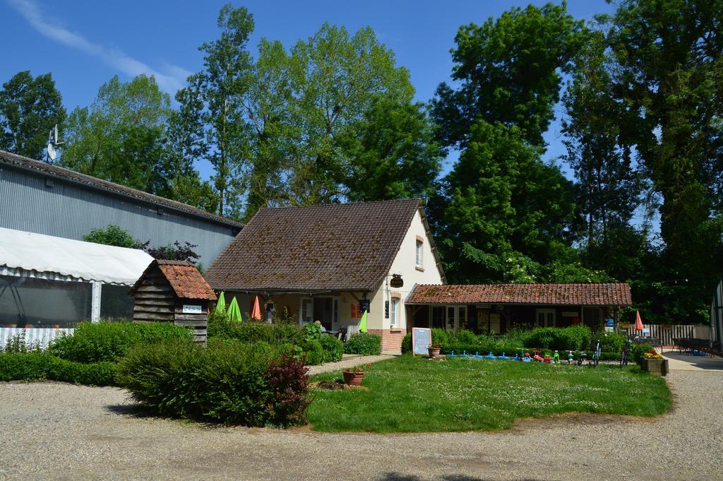 Camping Le Val De Trie Behen Luaran gambar